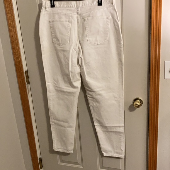 White high rise Faded Glory jeans - Picture 2 of 5